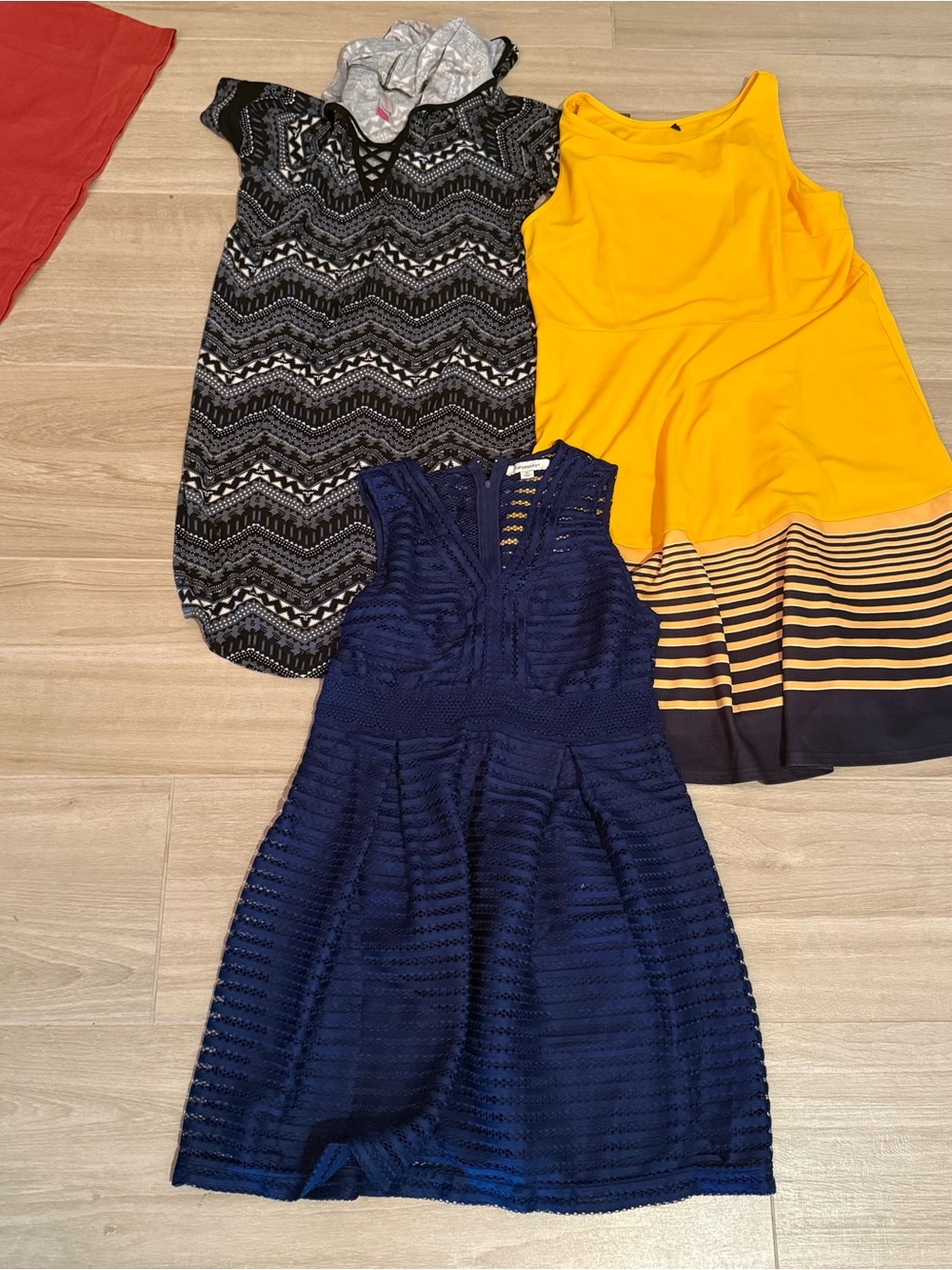 LOT of XL-XXL items - Picture 4 of 5